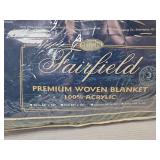Fairfield Premium Green Acrylic Blanket TWIN