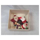 1990d Christmas Holiday Pins Set