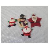 1990d Christmas Holiday Pins Set