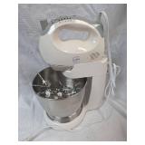 Crofton Stand Mixer with Steel Bowl