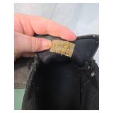 VNLA Mint Green Roller Skates Looks to be a Size 10 but cant confirm.