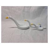 Avon White Ceramic Swan Measuring Spoons Set