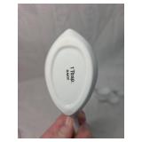 Avon White Ceramic Swan Measuring Spoons Set