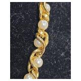 Beautiful Pearl and Gold Toned Twist Chain Necklace