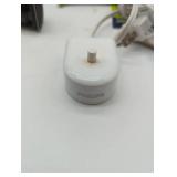 Self Care lot of 4: Braun Series 5513 Hair and Beard Trimmer Kit, Philips Norelco One Blade, Waterpik base & Set of Waterpiks, Philips Toothbrush charger base. 4 items in lot.