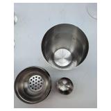 Cocktail & Wine lot - 5 glasses, 1 shot glass Georgia Aquarium, 4 red wine glasses & cocktail shaker. No chips seen, see images, as is used.