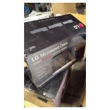 LG - 1.5 Cu. Ft. Countertop Microwave with Sensor Cooking and Smart Inverter - Stainless Steel - Retail: $289
