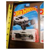 Hot Wheels Collection - Dune It Up, Futurismo, and 