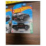 Hot Wheels Collection - Dune It Up, Futurismo, and 