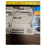 Hot Wheels Collection - Dune It Up, Futurismo, and 