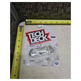 Tech Deck DGK Platinum Series Fingerboard - Ultra Rare!
