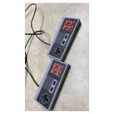 621 Classic Games Mini Console with 2 Controllers and Box - Works Great - Crazy what you can play!