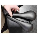 HUGEOAKS Width Adjustable Bike Seat - Comfortable Prostate Friendly Bicycle Saddle Suitable for Mountain, Road, City and Stationary Exercise Bikes (1 Pack)