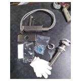 Bathroom Sink Faucet for 1 or 3 Hole, Herogo Brushed Nickel Single Handle Bathroom Faucet with Pop-up Drain & Soap Dishes, Stainless Steel, for RV Farmhouse Vanity Lavatory Sinks