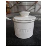 Butter Crock with Lid for Countertop - Ceramic French Butter Dish for Spreadable Soft Butter, Butter Container Holder with a Water Seal, Housewarming Gift, Kitchen and Home Decor, Speckled White