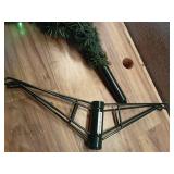 Fraser Hill Farm 6.5` Alaska Flock - Chirstmas Tree - Retail: $350