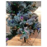 Fraser Hill Farm 6.5` Alaska Flock - Chirstmas Tree - Retail: $350