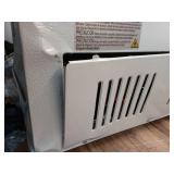 Vissani 5.0 cu. ft. Manual Defrost Chest Freezer with LED Light HMCF5W5 (See Pics)- Retail: $219