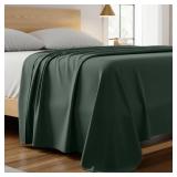 Mellanni California King Size Flat Sheet - Iconic Collection Bedding - Hotel Luxury, Extra Soft, Cooling - Wrinkle, Fade, Stain Resistant - 1 Flat Sheet Only (Cal King, Emerald Green)