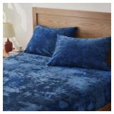 BEDELITE Velvet Fitted Sheet and Pillowcase Set, Luxury Soft Fuzzy Bottom Sheet with Reinforced Elastic Corner Straps, Deep Pocket up to 15 Inch, 1 Fitted Sheet and 1 Pillowcase (Twin XL, Navy Blue)