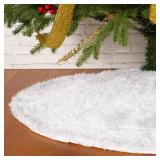Sattiyrch Faux Fur Christmas Tree Skirt,White Xmas Decorations for 5ft Christmas Tree (White, 30in)