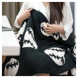 Soft Baseball Pattern Blanket Cozy Throw Blanket Perfect for Home Decor and Gift Giving, Soccer Sports Blanket Plush Bedding Created for Adults, Black, 50"x60"
