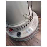 DuraHeat 23,800 BTU Kerosene Radiant Tower Heater - Retail: $159