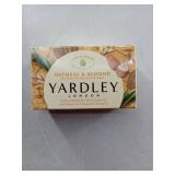 APPEARS NEW - Yardley London Oatmeal & Almond Soap Nourishing Bath Bar 4.25 oz