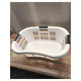 Rubbermaid Hip Hugger Laundry Basket FG299787WHT 3 Handle 1.5 Bushel White