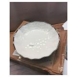 Certified International 106oz Regency Serving Bowl Silver - Retail: $66