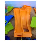 Fisher-Price Little People Toddler Toy Hot Wheels Spiral Stunt Speedway Race Track Playset with 2 Cars for Pretend Play Kids Ages 18+ Months - Retail: $53