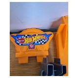 Fisher-Price Little People Toddler Toy Hot Wheels Spiral Stunt Speedway Race Track Playset with 2 Cars for Pretend Play Kids Ages 18+ Months - Retail: $53