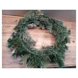 30" FROSTED WREATH
