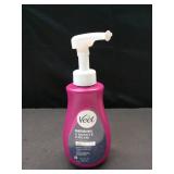 Veet Professional 2 Minute Cream for All Skin Types with Shea Butter, Full Bikini & Pubic Hair Removal, Dermatologically Tested, 13.5 FL OZ Bottle w/Spatula