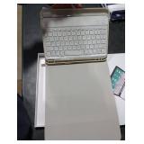 kenke for iPad 11/10th Gen Case with Keyboard 11/10.9 inch 2025 A16/2022, Detachable Wireless Bluetooth Keyboard Case Thin & Light with Built-in Left Side Pencil Holder, White Square Keycaps (Gray)