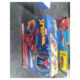 Marvel Spider-Man Web Blast Cycle, 4-Inch Action Figure with Vehicle and 2 Web Projectiles, Kids Playset for Ages 4 and Up