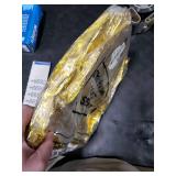 Ceenna 150 Feet Christmas Tinsel Garland Metallic Twist Garland Shiny Hanging String Ornaments for Christmas Tree Party Supplies Indoor and Outdoor Decoration(Gold)