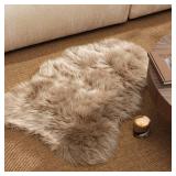 Ashler Faux Fur Rug, Beige Area Rugs, Fluffy Sheepskin Fur Rug, Fuzzy Ultra Soft 2 x 3 Ft Rugs, Machine Washable Shag Rug, Nursery Throw Rugs for Bed, Living, Kids Room