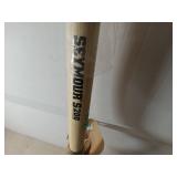 APPEARS NEW - Seymour Midwest Round Point Shovel  16 ga 42 in L Wood Handle 49830GRA