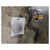 3M CLAW Picture Hanger Bundle with Strapping