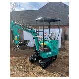Unused 2025 H15R Mini Excavator:  420cc RATO Gas engine, 15 inch bucket, 4 foot tracks.