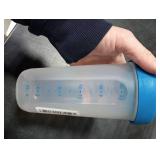 Tupperware Quick Shake Shaker Blender 20 oz Capacity in Teal Blue