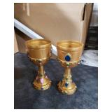 Suclain 2 Pcs Medieval Molded Crown Goblets 8 oz Gold Jeweled chalice Vintage Plastic Goblet King Queen Party Chalice Medieval Party Decorations for Carnival Drinking Supplies