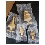 Quzzil 4 Pack Wooden Christmas Tree Vintage Mini Farmhouse Wood Miniature Trees Handmade Christmas Rustic Tree Figurine Set 3.9/6.7 Inch Christmas Trees Tabletop Ornament for Table Decoration