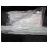 Heated Cat House for Outside, Waterproof Awning & Escape Door Heated Cat Houses for Indoor/Outdoor Cats in Winter, Elevated & Insulated Outdoor Cat Shelter for Feral Cat(Green, 16.5x12.6x12.6)