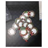 Yalikop 16 Pcs Christmas Photo Frame Ornaments Wooden Nutcrackers Santa Snowman Snowflake Picture Frame Tree Decoration DIY Photo Keepsakes for Xmas Party Decorations Winter Holiday Gift (Wreath)