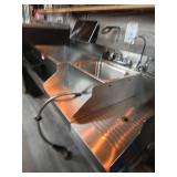 Advance Tabco 5ft Stainless Steel Bar Sink With Right Side Drain Board