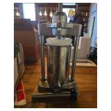 LEM Mighty Bite 5lb Vertical Sausage Stuffer