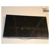 Samsung TV W/ Wall Mount