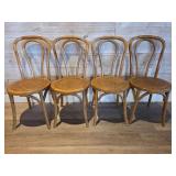 Round Table Dining Set with (4) Cane Chairs